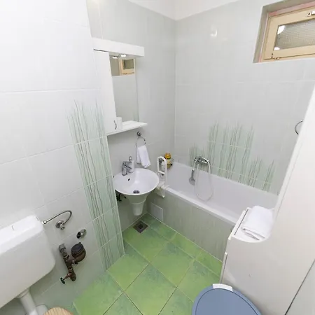 Apartment Ryanair'S Urban Flat In Zadar-Kolovare Beach