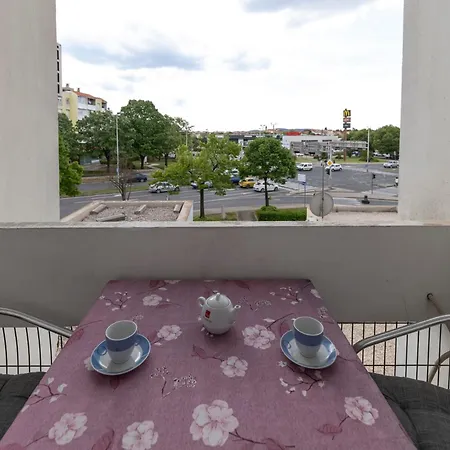 Ryanair'S Urban Flat In Zadar-Kolovare Beach Apartment Zadar