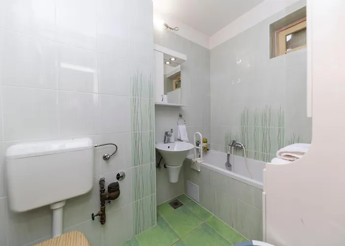 Ryanair's Urban Flat In Zadar-kolovare Zara